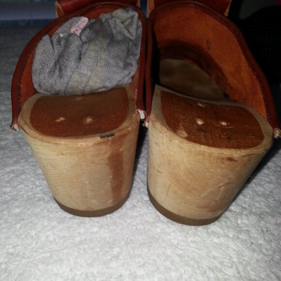 Vintage 1980s MIA Swedish Wood Clogs - Picture 11 of 14